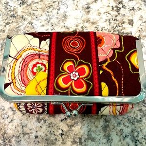 Vera Bradley snap top makeup case, excellent condition